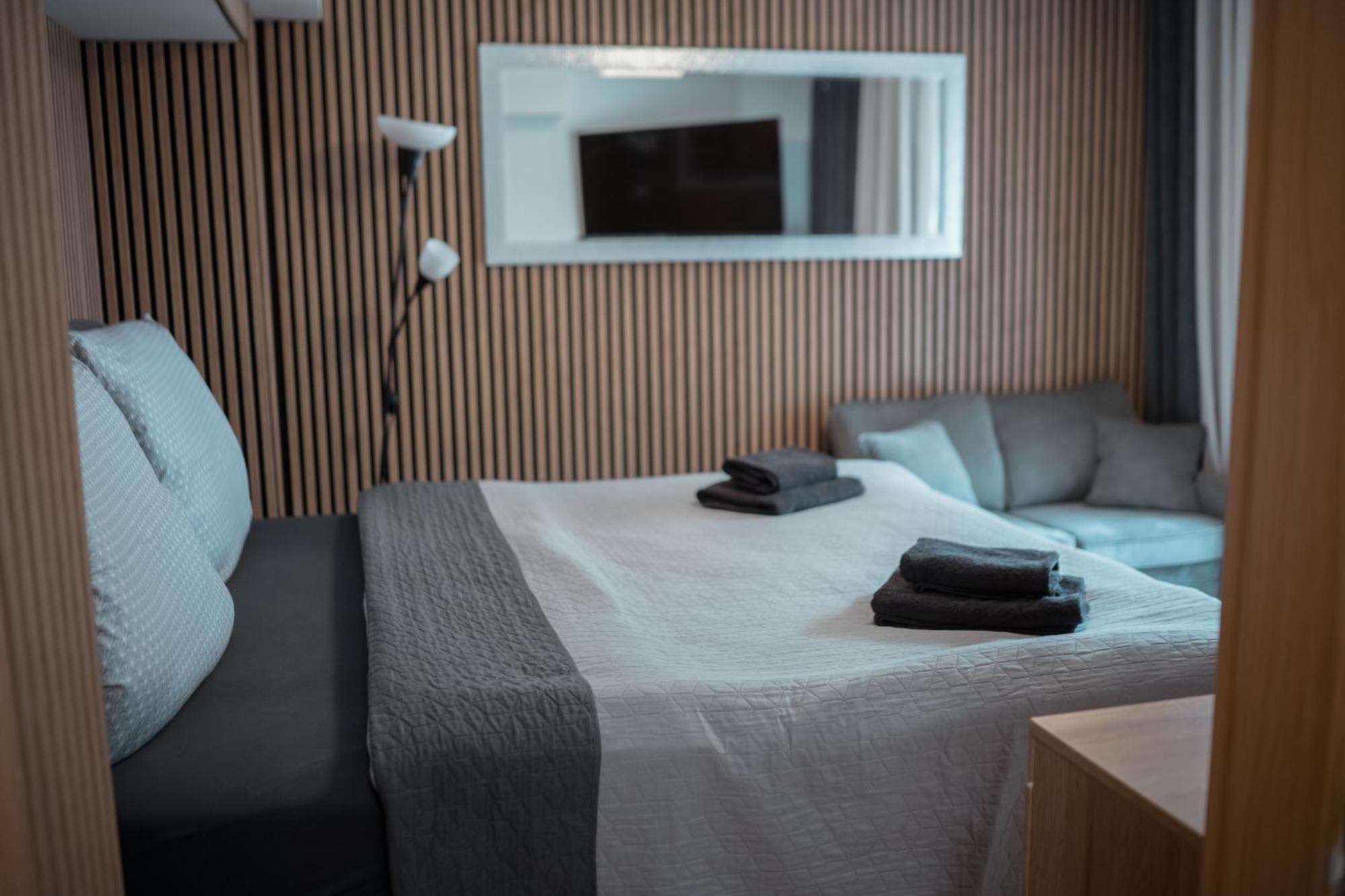 Airport Luxury Apartment & Spa Praag Kamer foto