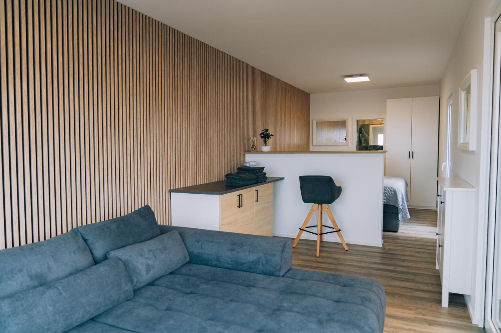 Airport Luxury Apartment & Spa Praag Kamer foto